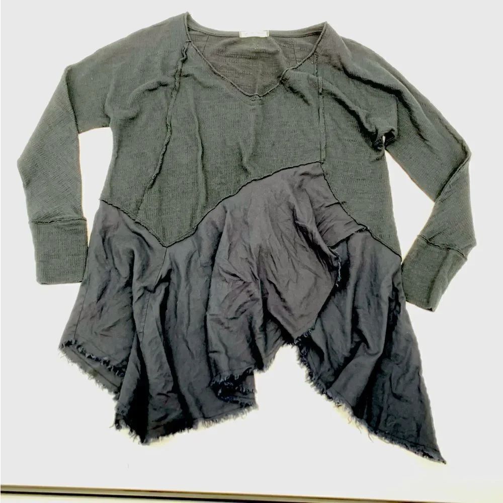 Free people | oversized Stylish Asymmetrical black Top | medium